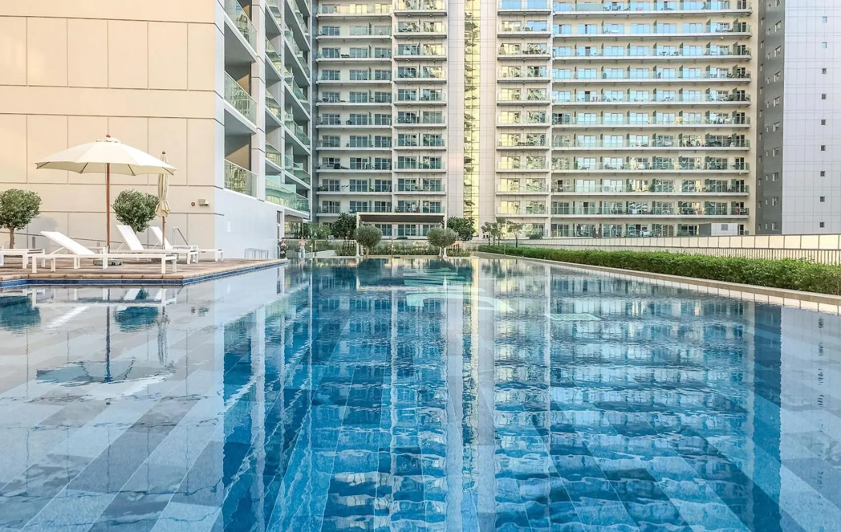 Deluxeliving At Vera Tower - Full Burj Khalifa View - Brand New Luxury Apartment Dubai