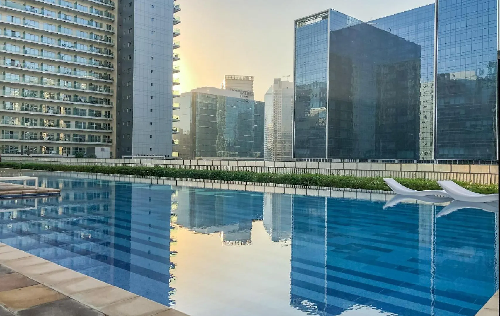 Deluxeliving At Vera Tower - Full Burj Khalifa View - Brand New Luxury Apartment Dubai