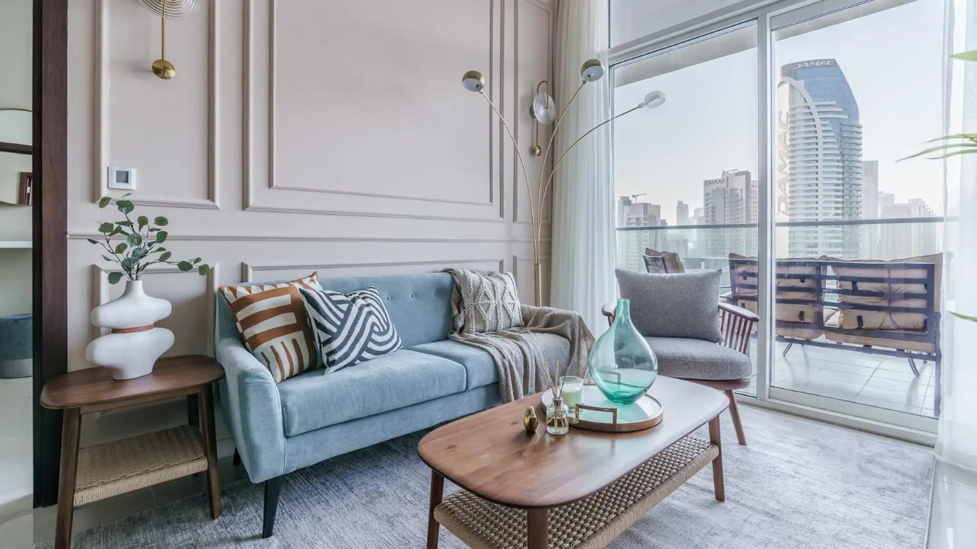 Deluxeliving At Vera Tower - Full Burj Khalifa View - Brand New Luxury Apartment Dubai