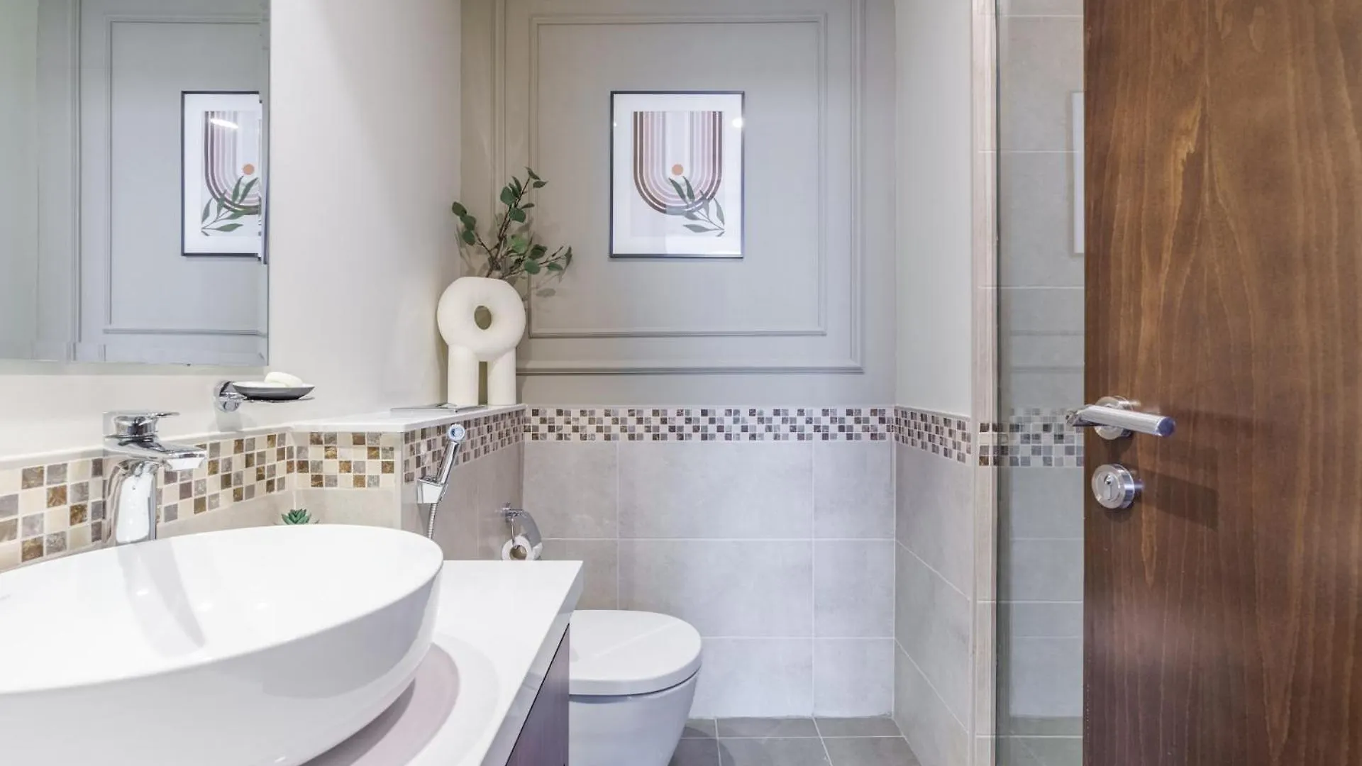 Deluxeliving At Vera Tower - Full Burj Khalifa View - Brand New Luxury Apartment Dubai United Arab Emirates
