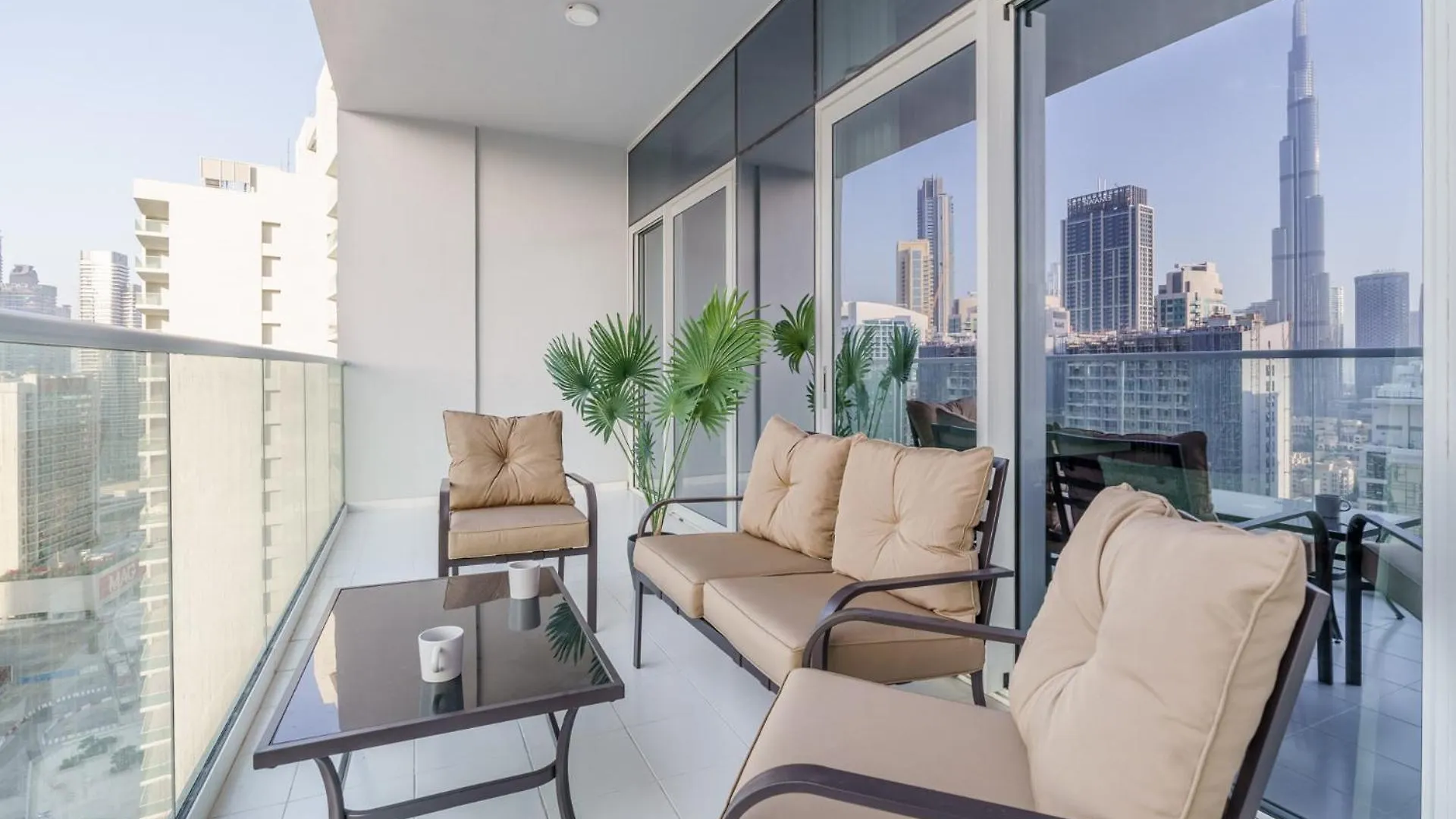 Deluxeliving At Vera Tower - Full Burj Khalifa View - Brand New Luxury Apartment Dubai