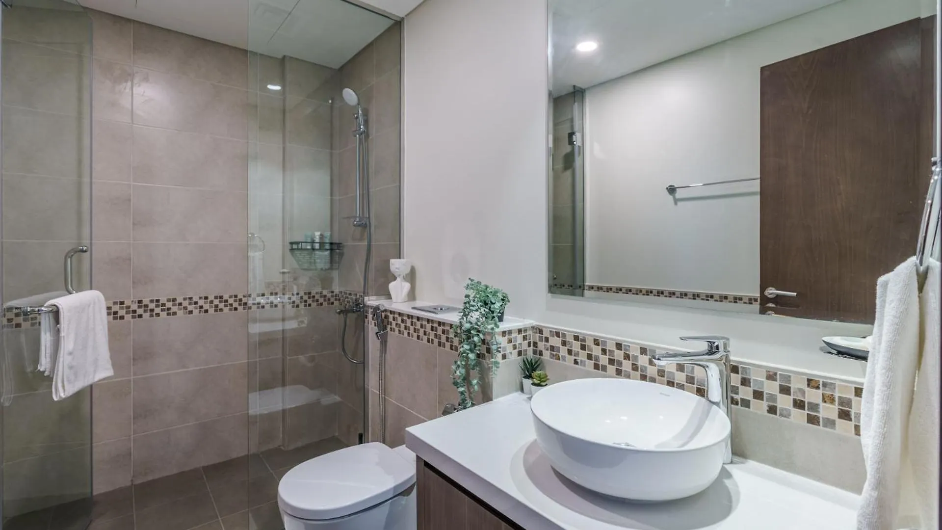 Deluxeliving At Vera Tower - Full Burj Khalifa View - Brand New Luxury Apartment Dubai 0*,  United Arab Emirates